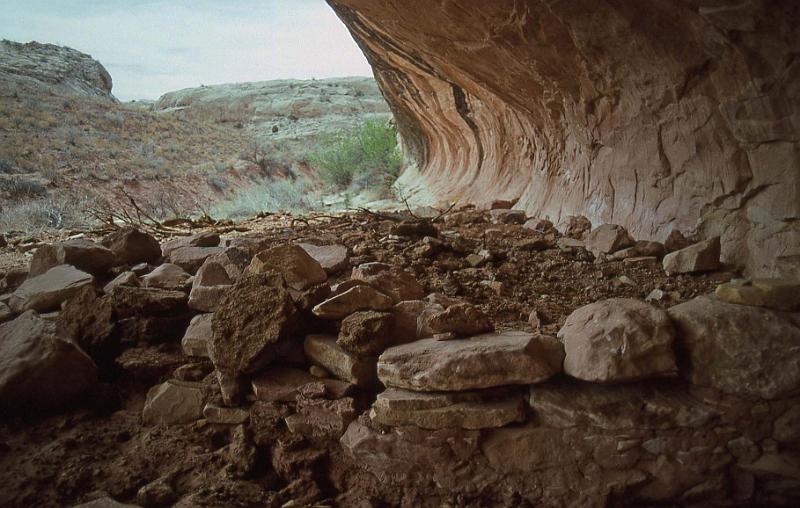 1996-04 Utah Trip 47 Mule Crk Canyon.jpg